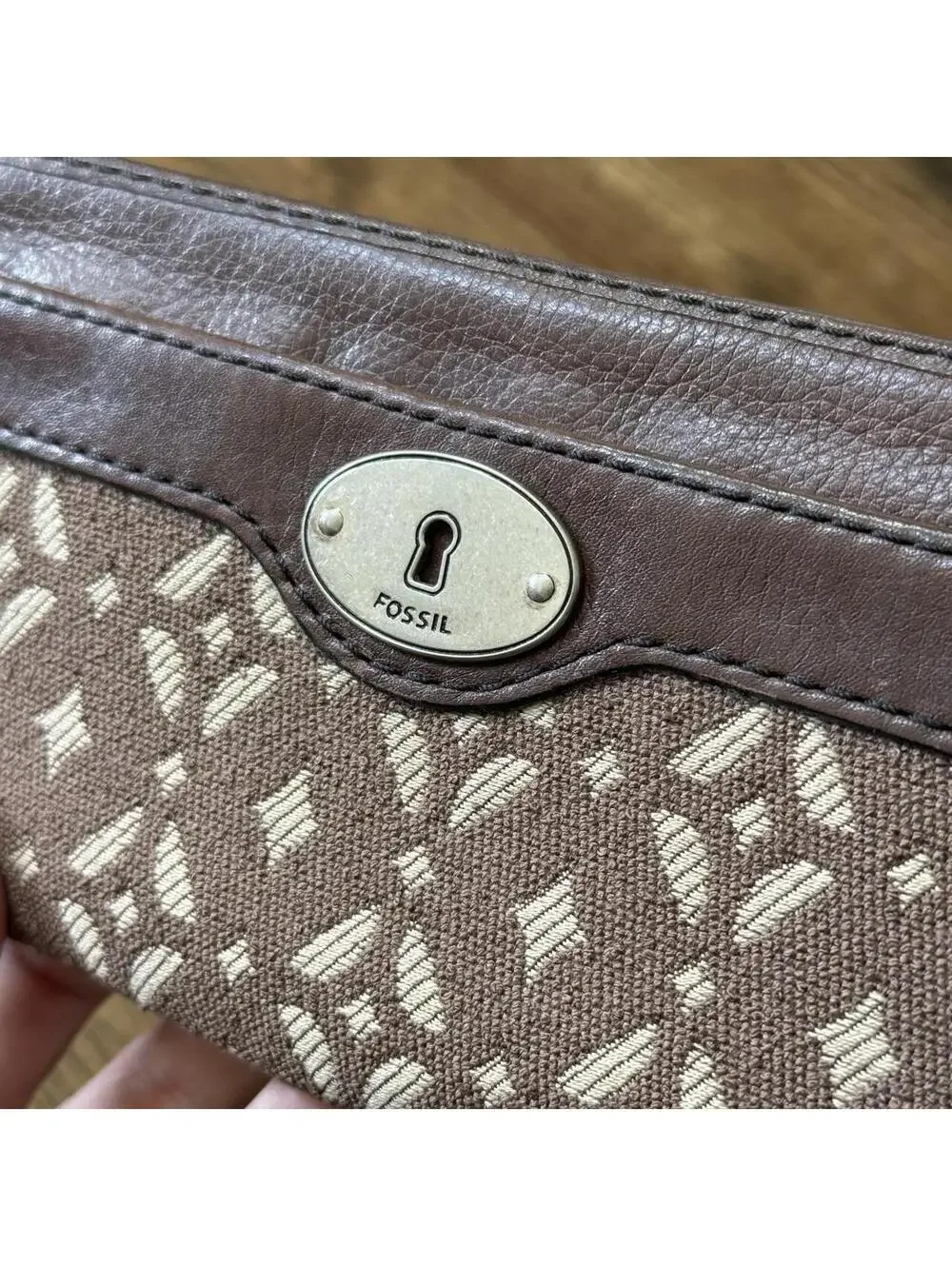 Fossil Monogram Jacquard Wallet 🤎
